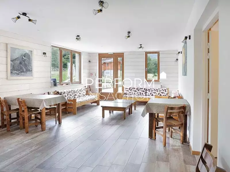 Maison, 600 m²