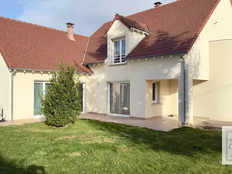 Maison, 250 m²