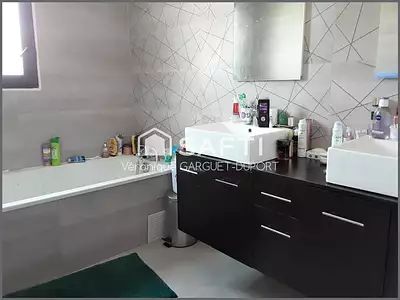 Maison, 100 m²