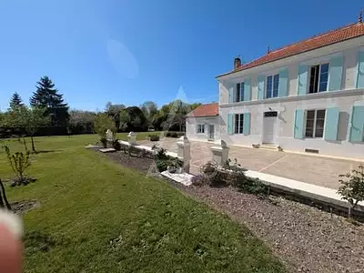 Maison, 280 m²