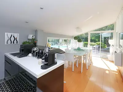Maison, 260 m²