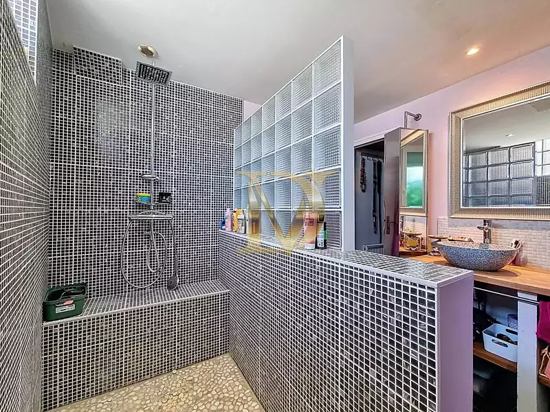Maison, 148 m²