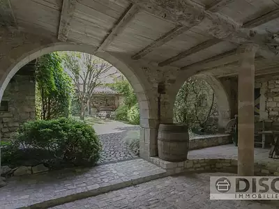 Maison, 331 m²