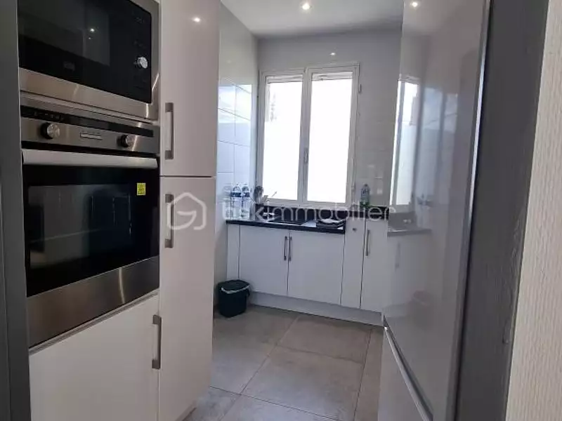 Maison, 239 m²