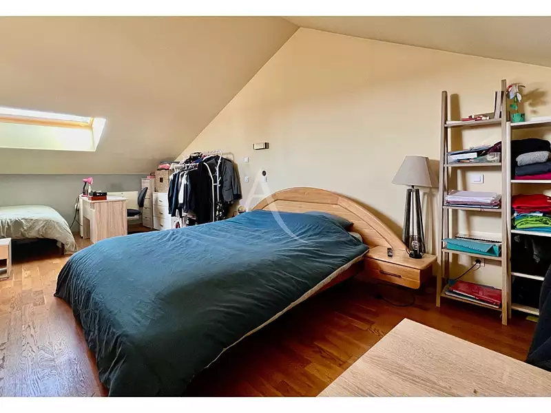 Immeuble, 300 m²