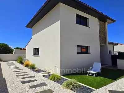 Maison, 93 m²