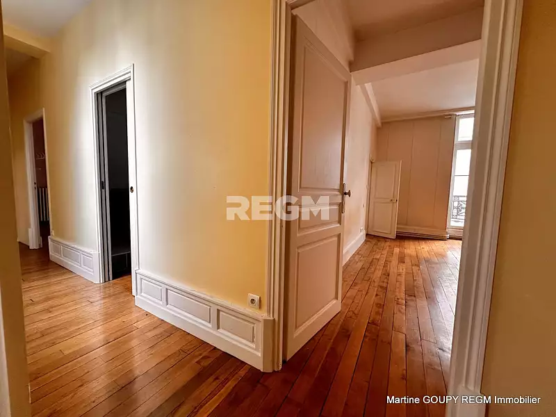 Maison, 341 m²