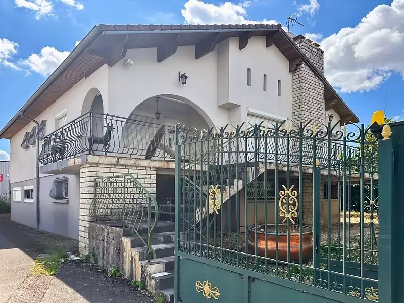 Maison, 250 m²