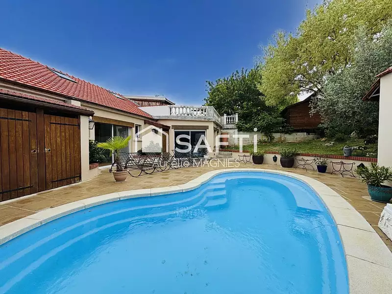 Maison, 279 m²