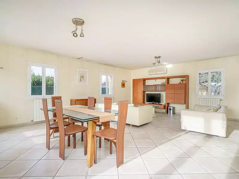 Maison, 200 m²