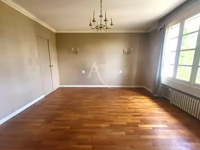 Maison, 220 m²