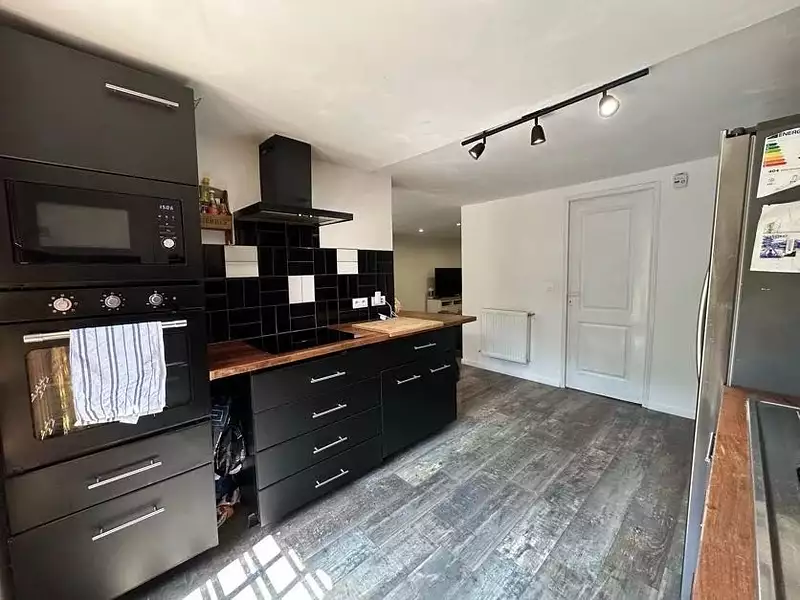 Maison, 185 m²