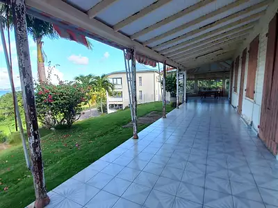 Maison, 255 m²