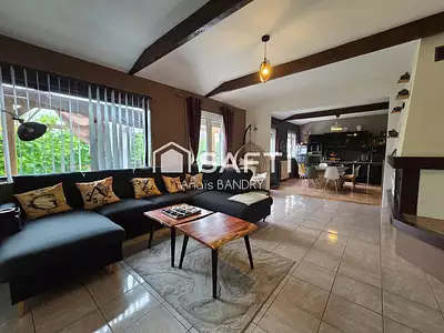 Maison, 163 m²