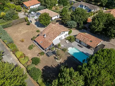 Maison, 231 m²