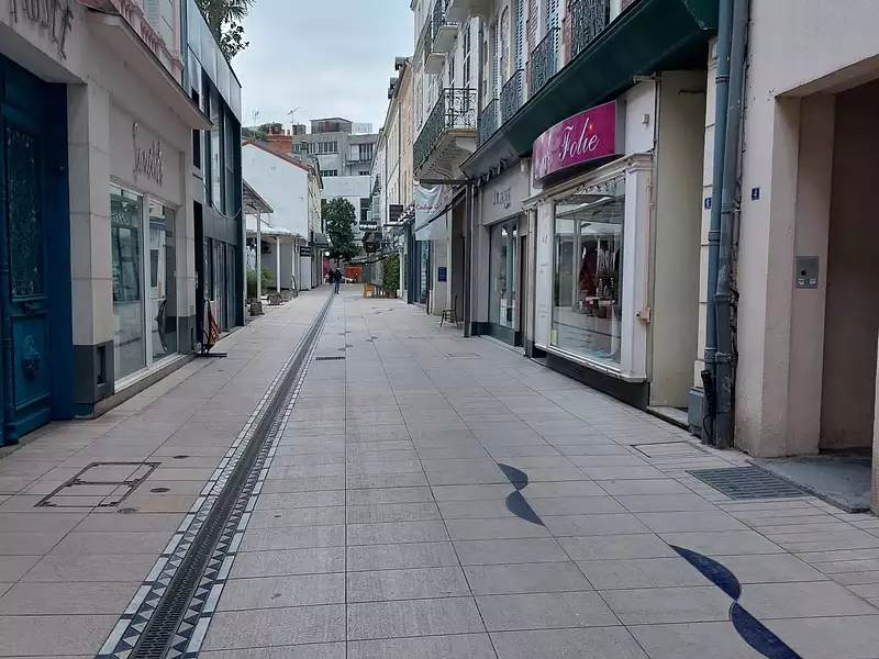 Divers, 50 m²