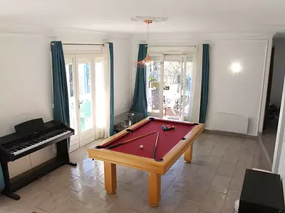 Maison, 196 m²