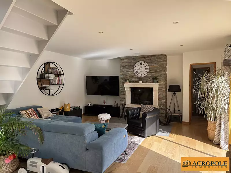 Maison, 159 m²