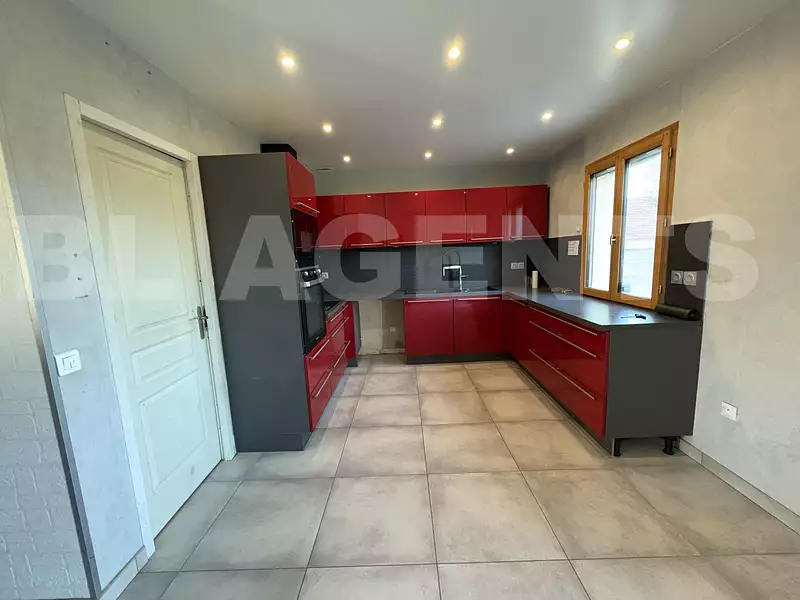 Maison, 96 m²