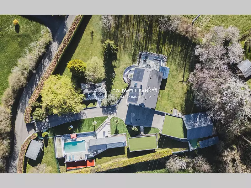 Maison, 280 m²
