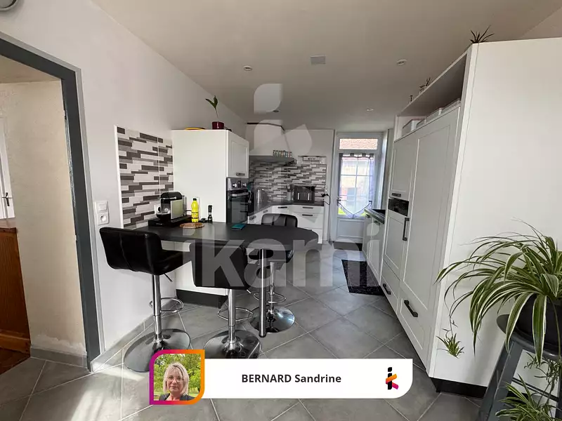Maison, 186 m²