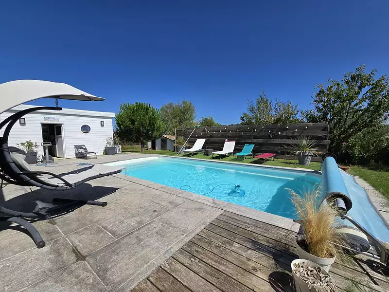 Maison, 245 m²