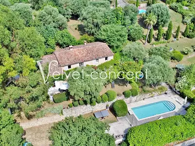 Maison, 201 m²