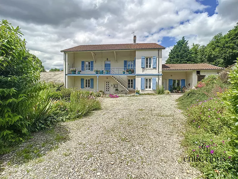 Maison, 254 m²