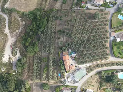 Terrain, 16 000 m²