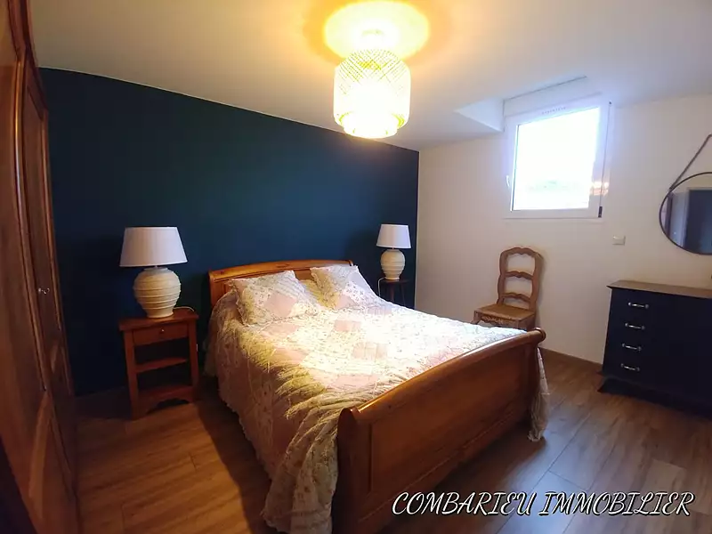 Maison, 240 m²