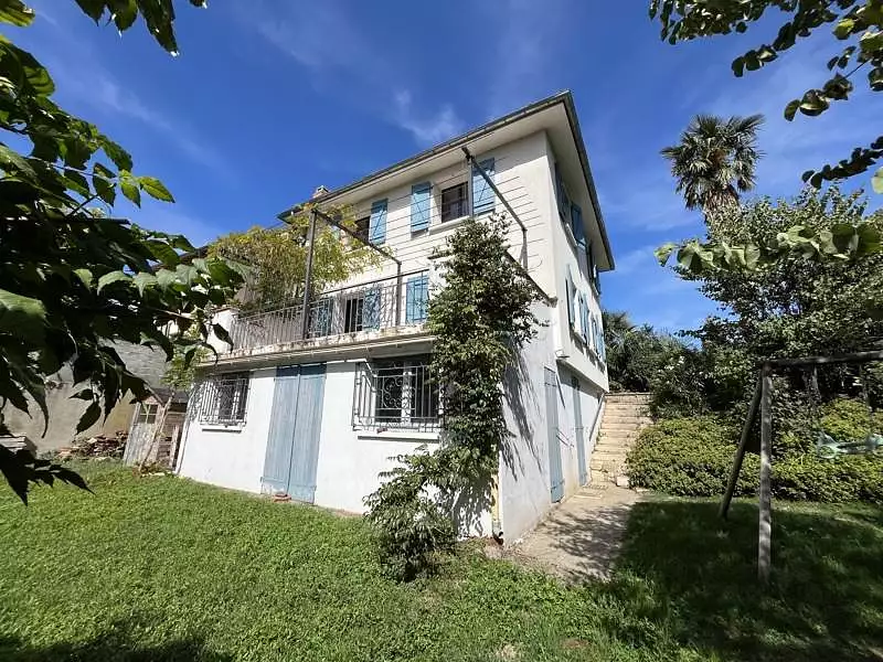 Maison, 132 m²