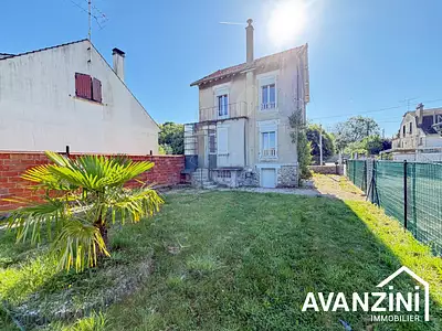 1 240 € CC Maison • 76,26 m² • 4 pièces • 3 chambres • Ter. 270 m² Faremoutiers (77515)