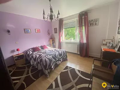 Maison, 196 m²
