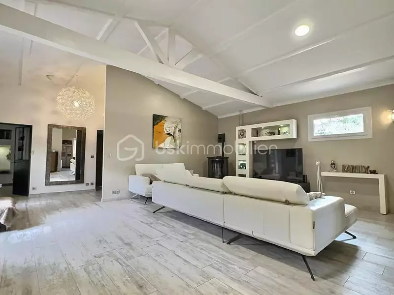 Maison, 203 m²
