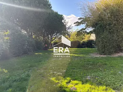 Terrain, 1 047 m²