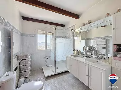 Maison, 179 m²
