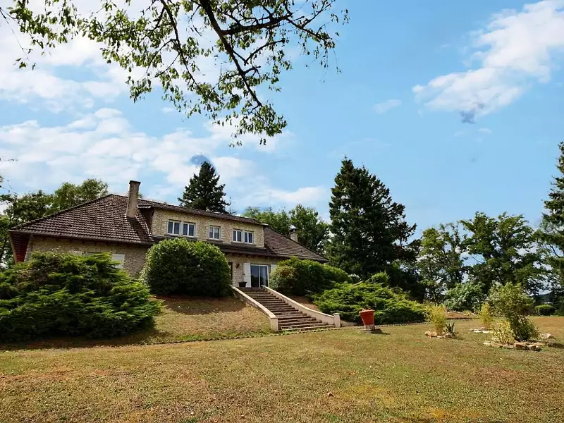 Maison, 220 m²