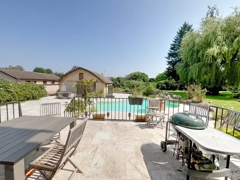 Maison, 277 m²