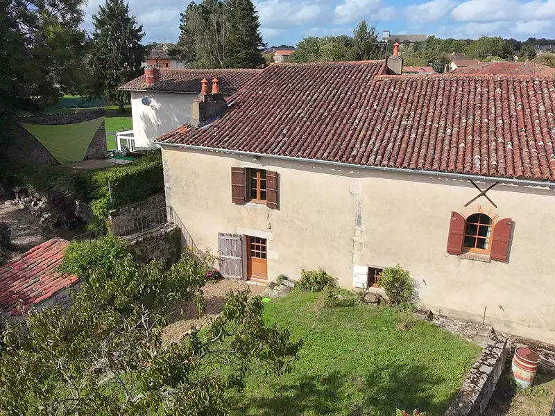 Maison, 245 m²