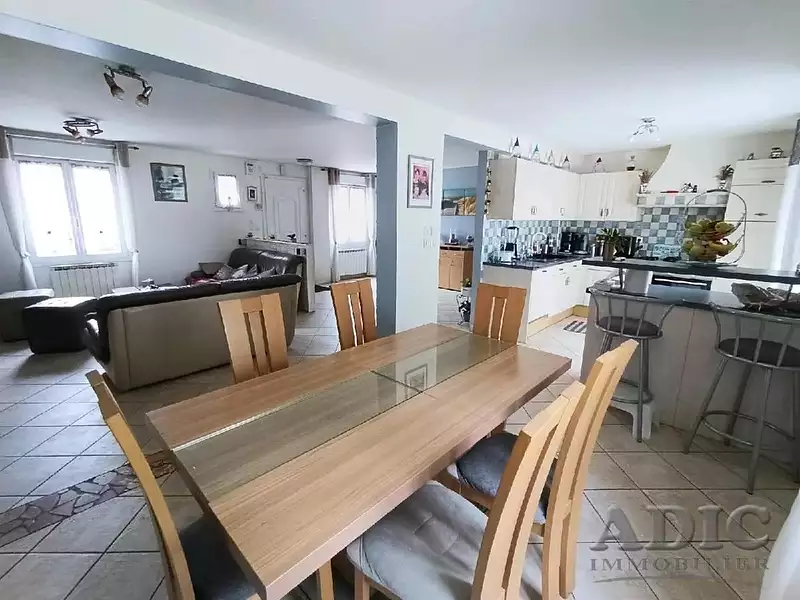 Maison, 105 m²