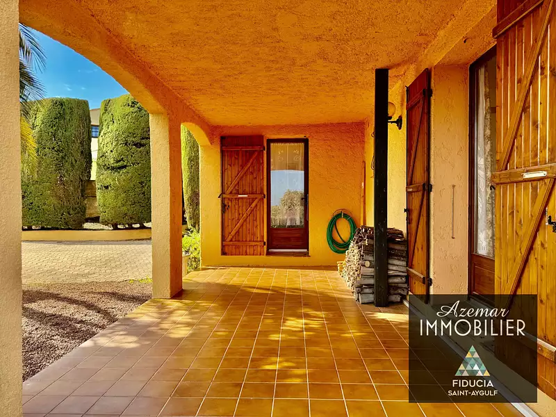 Maison, 163 m²
