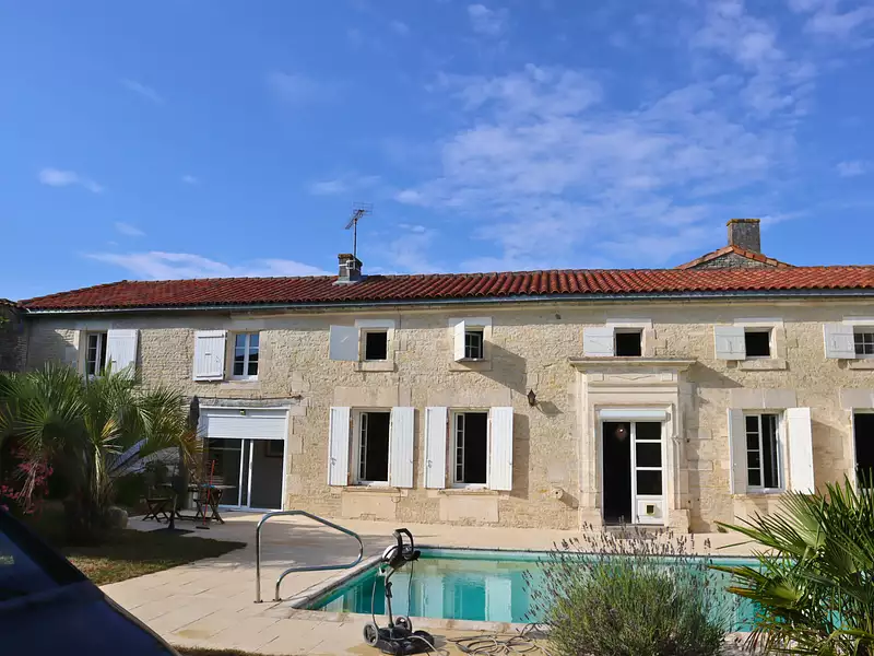 Maison, 219 m²