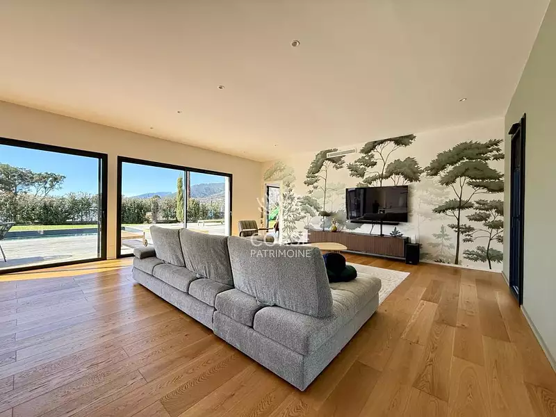 Maison, 164 m²