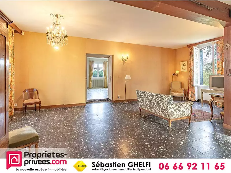 Maison, 198 m²
