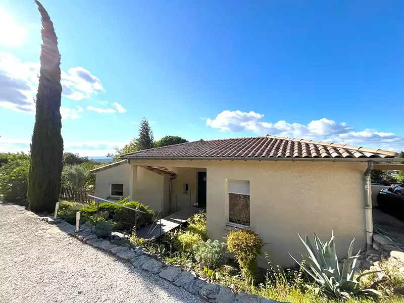 Maison, 180 m²
