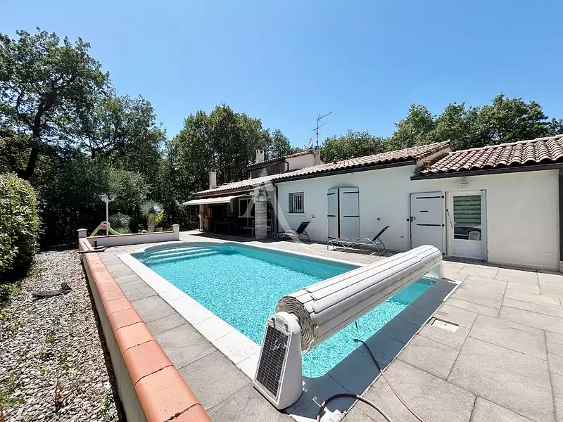 Maison, 160 m²