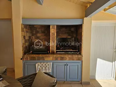 Maison, 244 m²