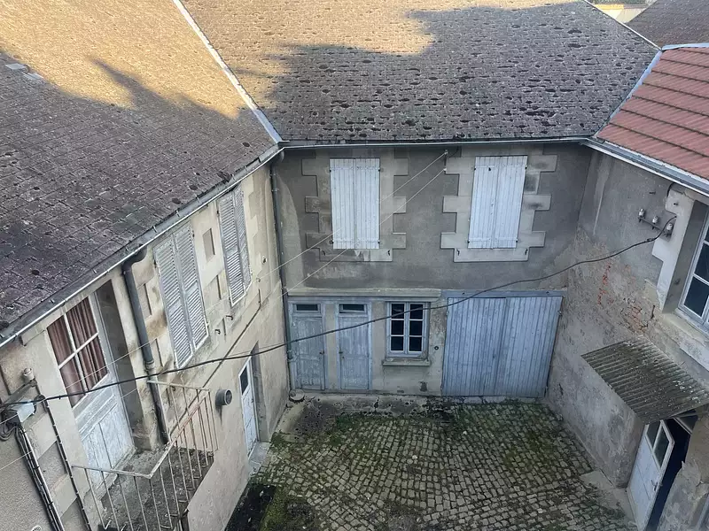 Immeuble, 300 m²