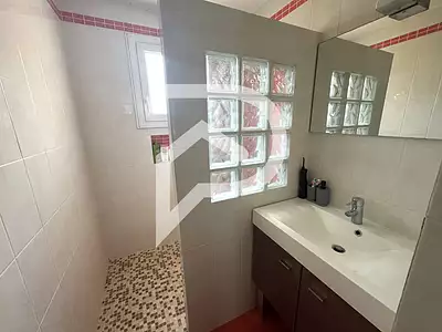 Maison, 77 m²