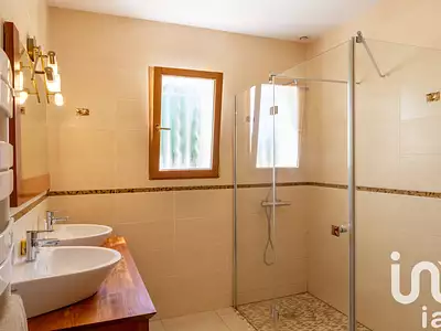 Maison, 203 m²